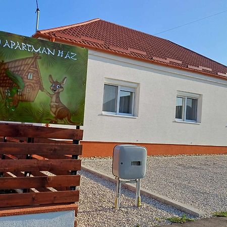 Mini Zoo Apartman Nagykanizsa Esterno foto