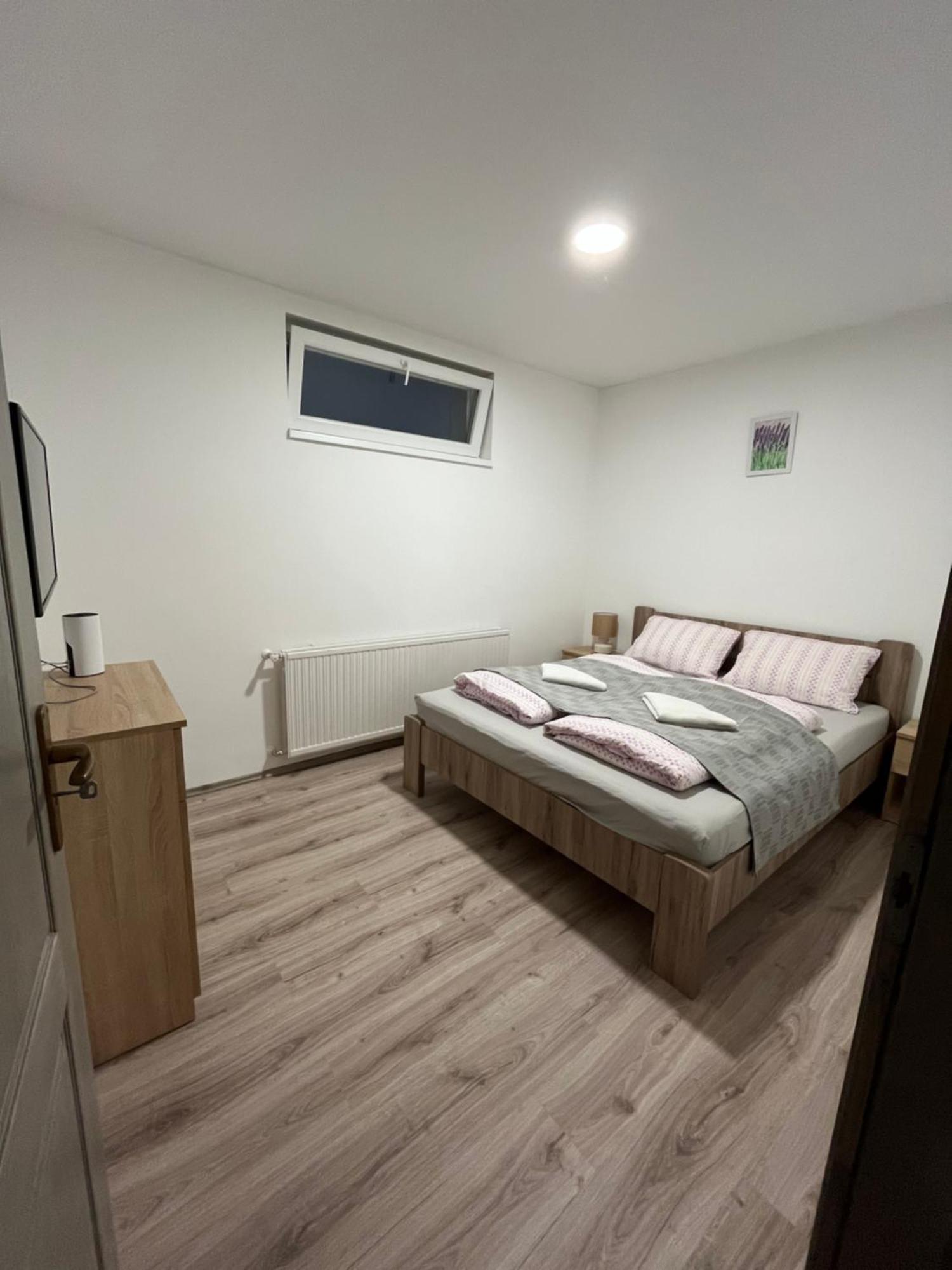 Mini Zoo Apartman Nagykanizsa Esterno foto