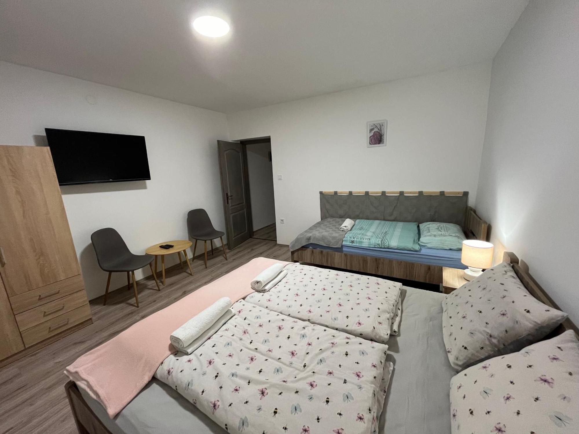 Mini Zoo Apartman Nagykanizsa Esterno foto
