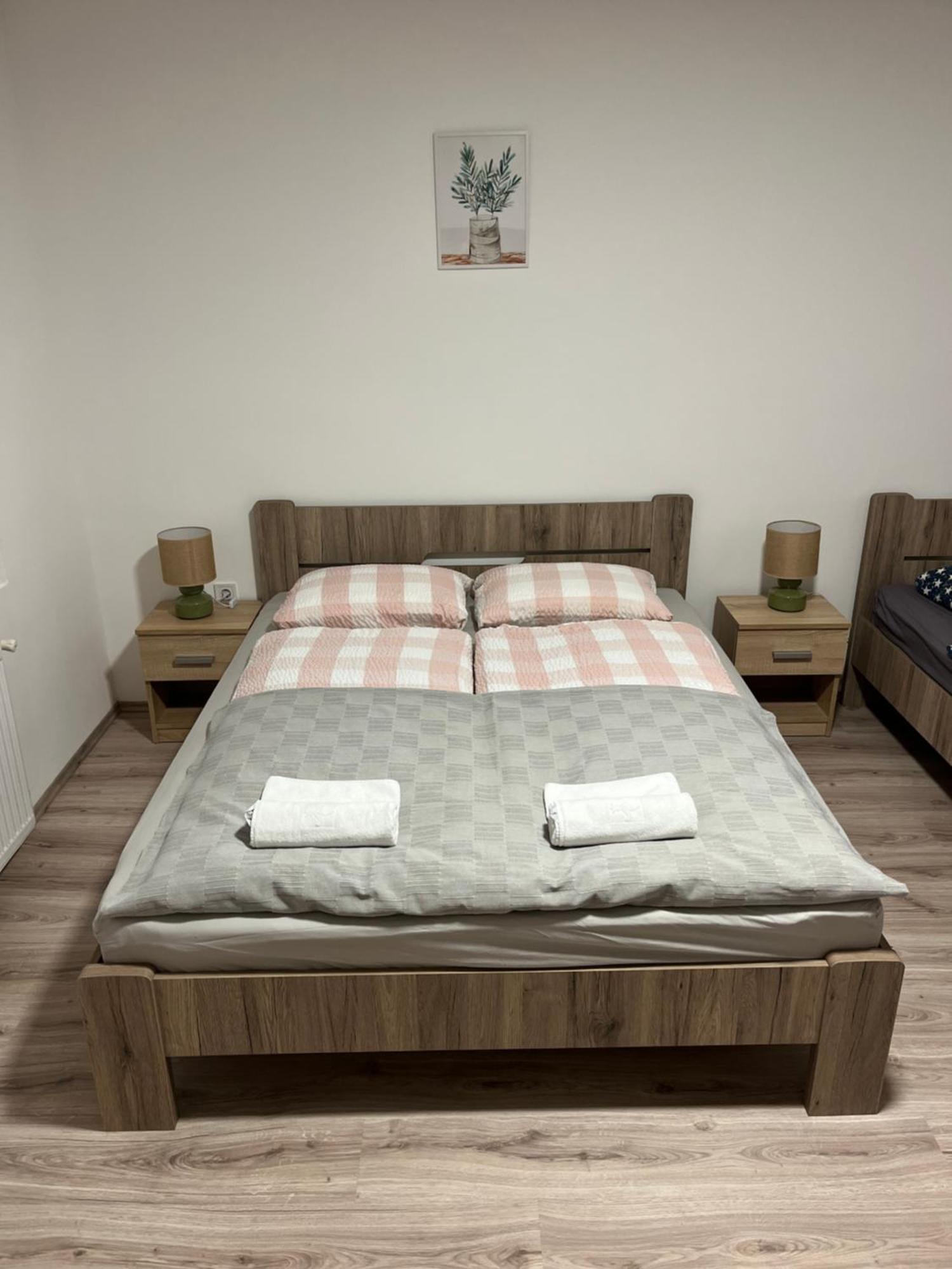 Mini Zoo Apartman Nagykanizsa Esterno foto