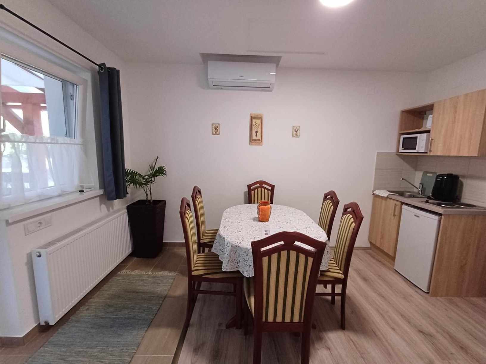 Mini Zoo Apartman Nagykanizsa Esterno foto